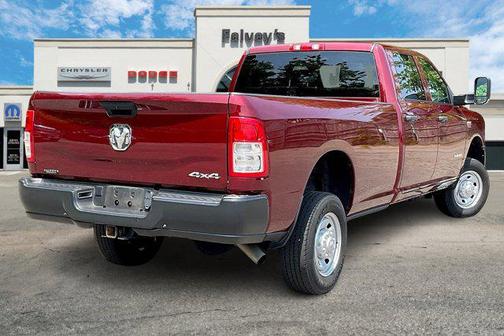 2022 RAM 2500 Tradesman Crew Cab 4x4 8' Box