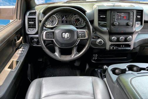 2022 RAM 2500 Tradesman Crew Cab 4x4 8' Box