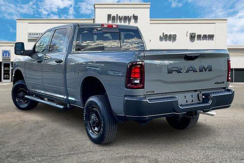 2026 RAM 2500 Tradesman Crew Cab 4x4 6'4' Box