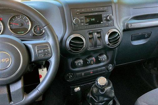 2016 Jeep Wrangler Sport