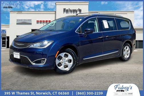 2017 Chrysler Pacifica Touring-L