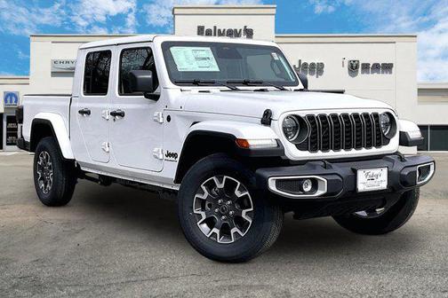 2026 Jeep Gladiator Sahara 4x4