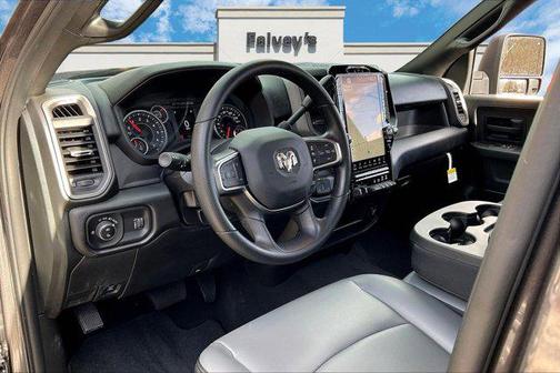 2026 RAM 2500 Tradesman Crew Cab 4x4 6'4' Box