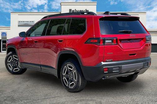 Red Hot Pearlcoat 2026 Jeep Cherokee Laredo