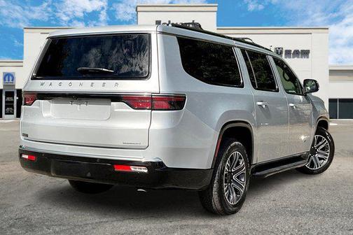 2024 Jeep Wagoneer L Series II 4x4