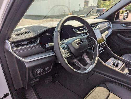 2024 Jeep Grand Cherokee Limited X