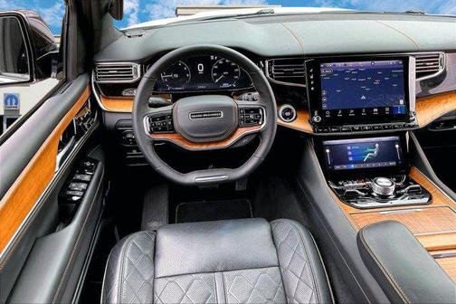 2025 Jeep Grand Wagoneer Series III 4x4