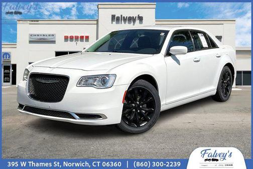 2017 Chrysler 300 Limited