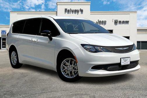 2026 Chrysler Voyager LX
