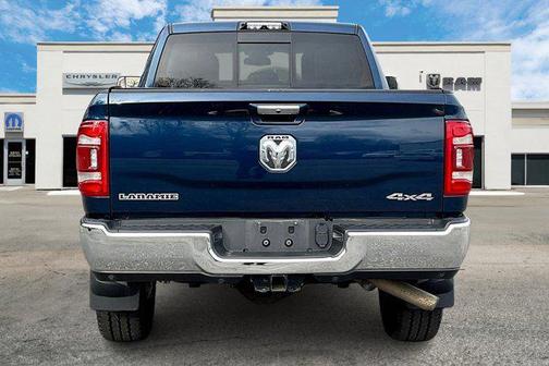 2020 RAM 2500 Laramie Crew Cab 4X4 6'4' Box