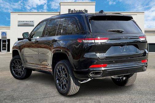2025 Jeep Grand Cherokee Summit