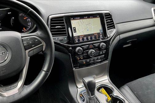 2022 Jeep Grand Cherokee Laredo