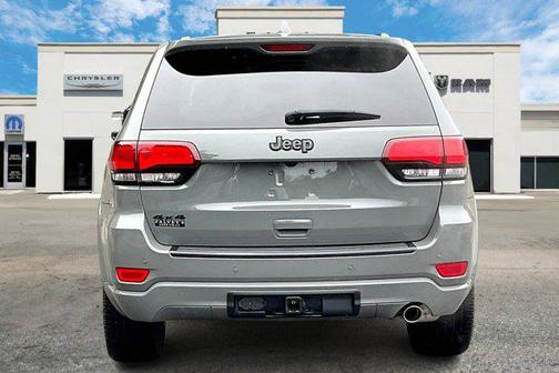 2022 Jeep Grand Cherokee Laredo