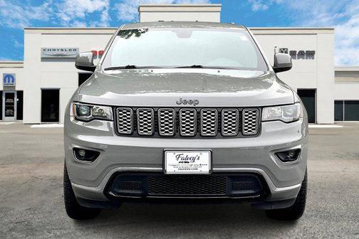 2022 Jeep Grand Cherokee Laredo