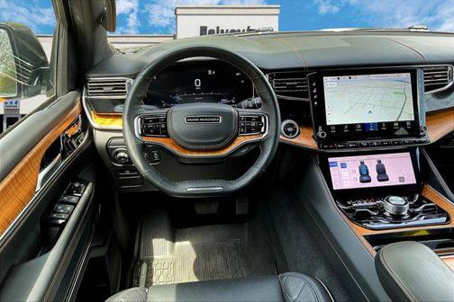 2024 Jeep Grand Wagoneer L Series III 4x4