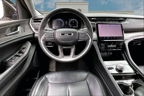 Bright White Clearcoat 2023 Jeep Grand Cherokee Limited