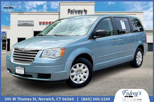 2010 Chrysler Town & Country LX