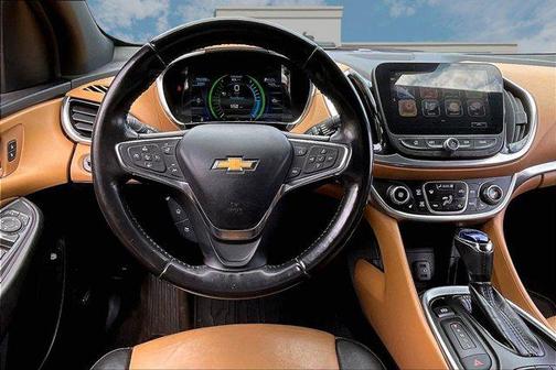 Summit White 2018 Chevrolet Volt Premier