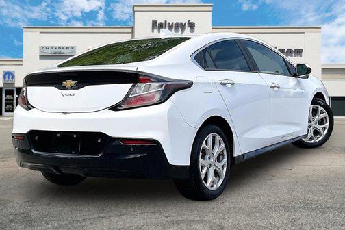 Summit White 2018 Chevrolet Volt Premier