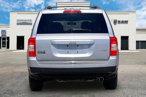 Billet Silver Metallic Clearcoat 2016 Jeep Patriot High Altitude