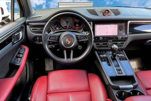 2023 Porsche Macan S
