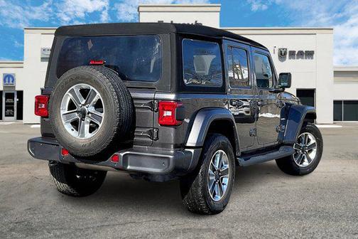 2021 Jeep Wrangler Unlimited Sahara