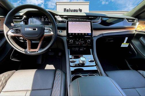 2025 Jeep Grand Cherokee Summit