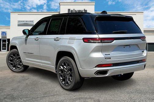 2025 Jeep Grand Cherokee Summit