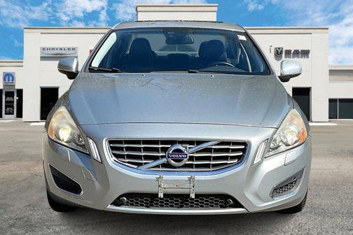 2013 Volvo S60 T5 Premier Plus