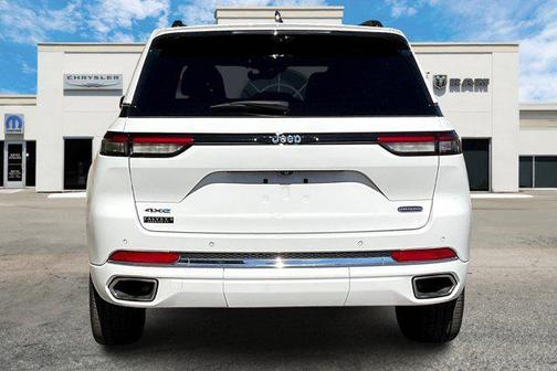 2023 Jeep Grand Cherokee 4xe Overland