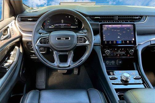 2023 Jeep Grand Cherokee 4xe Overland
