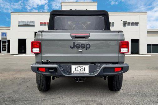 2022 Jeep Gladiator Sport S