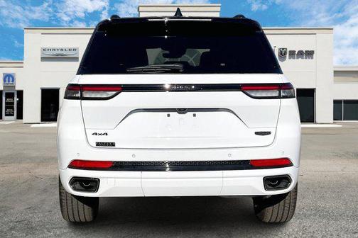 2025 Jeep Grand Cherokee Summit