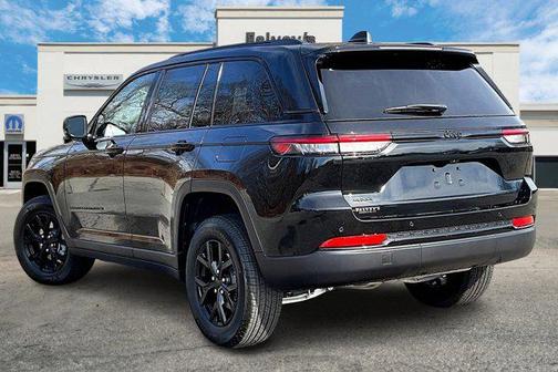 2025 Jeep Grand Cherokee Altitude