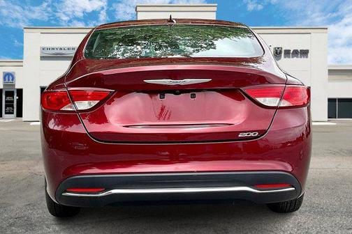 2016 Chrysler 200 Limited