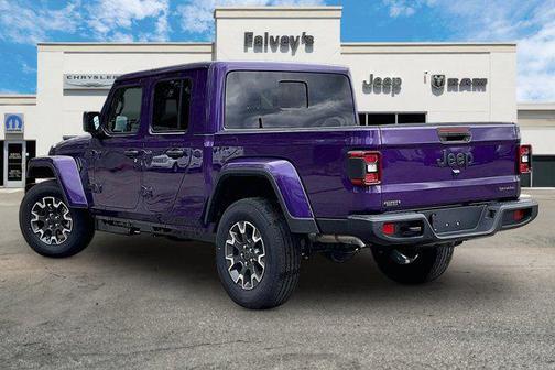 2026 Jeep Gladiator Sahara 4x4