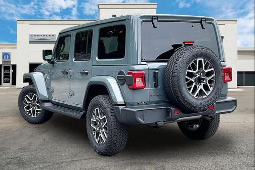 Anvil Clearcoat 2026 Jeep Wrangler 4-Door Sahara 4x4