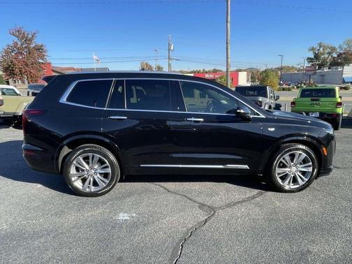 2023 Cadillac XT6 Premium Luxury FWD