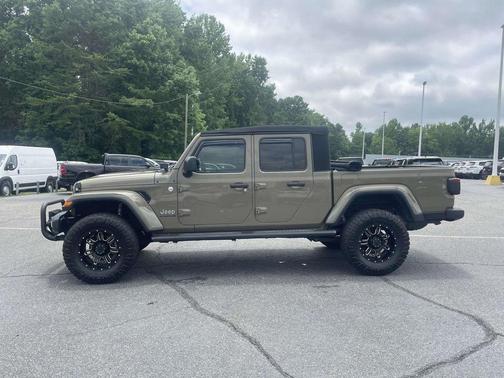 2020 Jeep Gladiator Overland