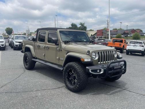 2020 Jeep Gladiator Overland