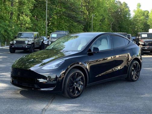 2024 Tesla Model Y Long Range