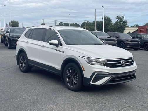 2023 Volkswagen Tiguan 2.0T SE