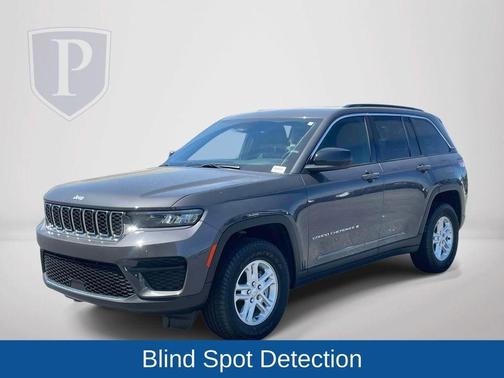 Metallic 2025 Jeep Grand Cherokee Laredo
