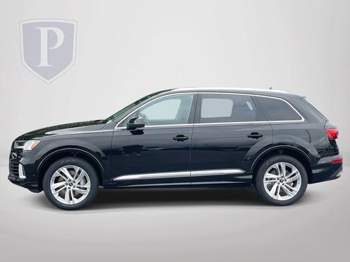 2024 Audi Q7 55 Premium Plus
