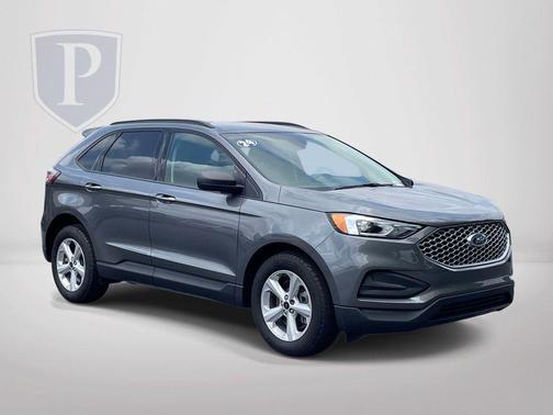 Carbonized Gray Metallic 2024 Ford Edge SE