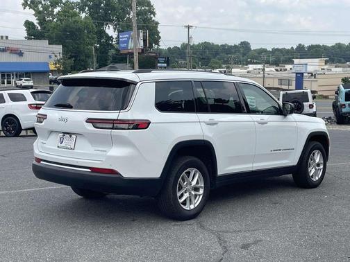 2023 Jeep Grand Cherokee L Laredo