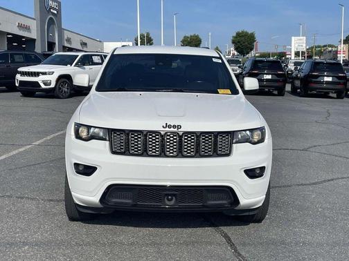 2020 Jeep Grand Cherokee Altitude