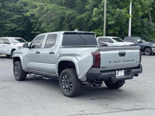 2024 Toyota Tacoma SR