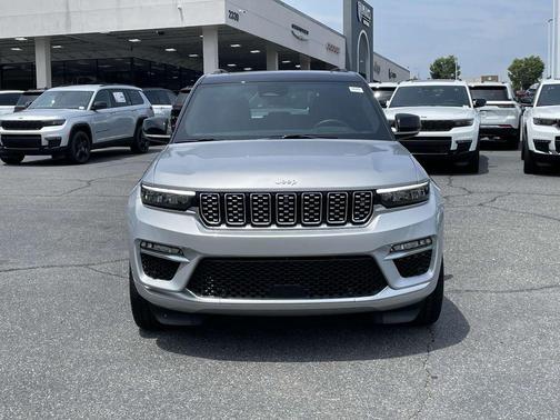 2024 Jeep Grand Cherokee Summit