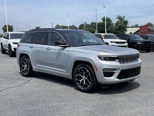 2024 Jeep Grand Cherokee Summit